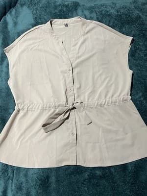CICIBIRD Beige Peplum Button-Up Chiffon Sleeveless Tie Waist Blouse Top Sz XL