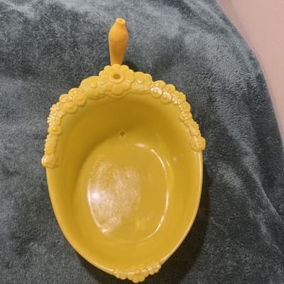 Baby Doll’s Bathtub with Floral Trim. Made In USA 1969 Vintage