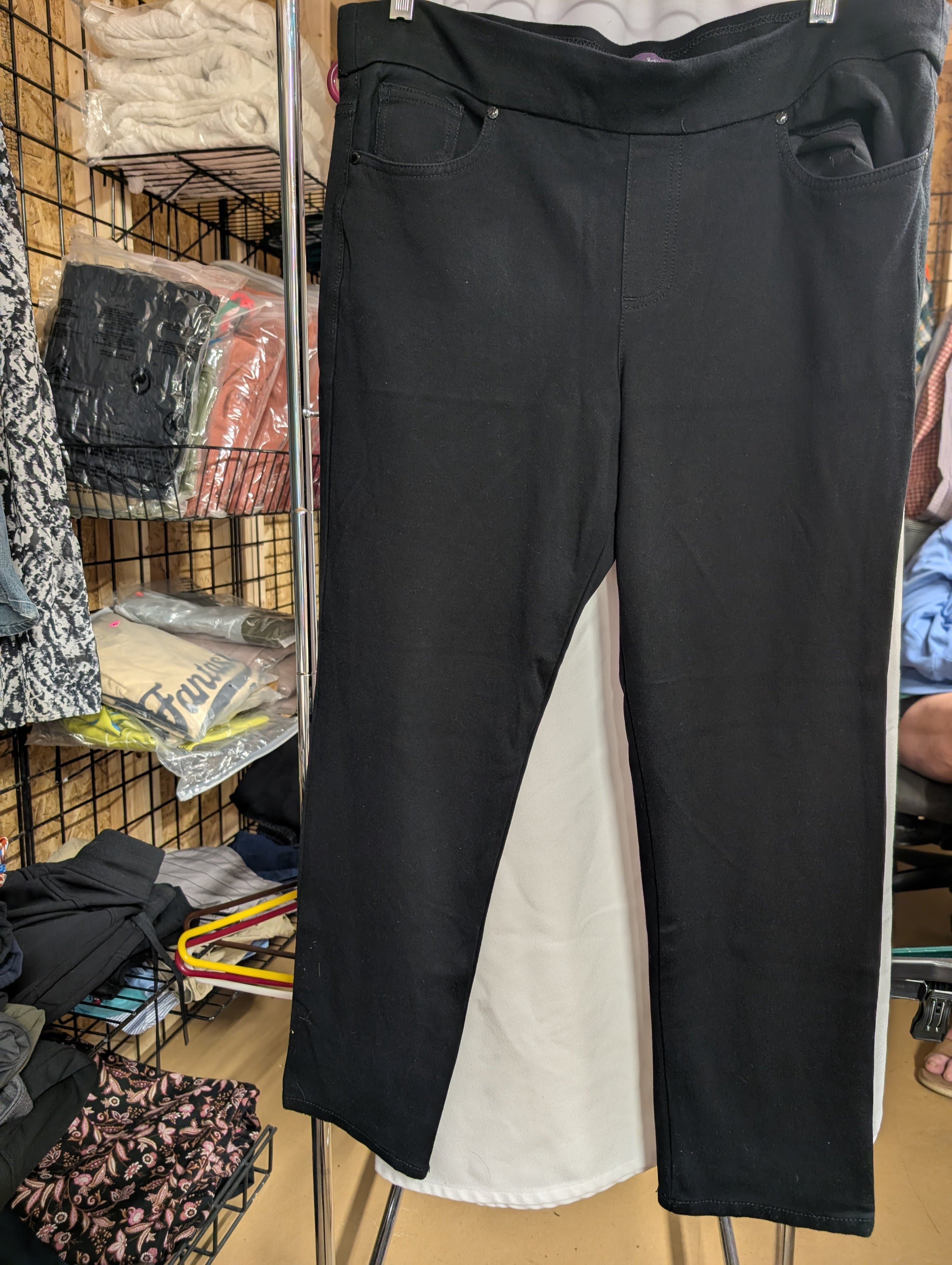Gloria Vanderbilt Black Jeggins PL
