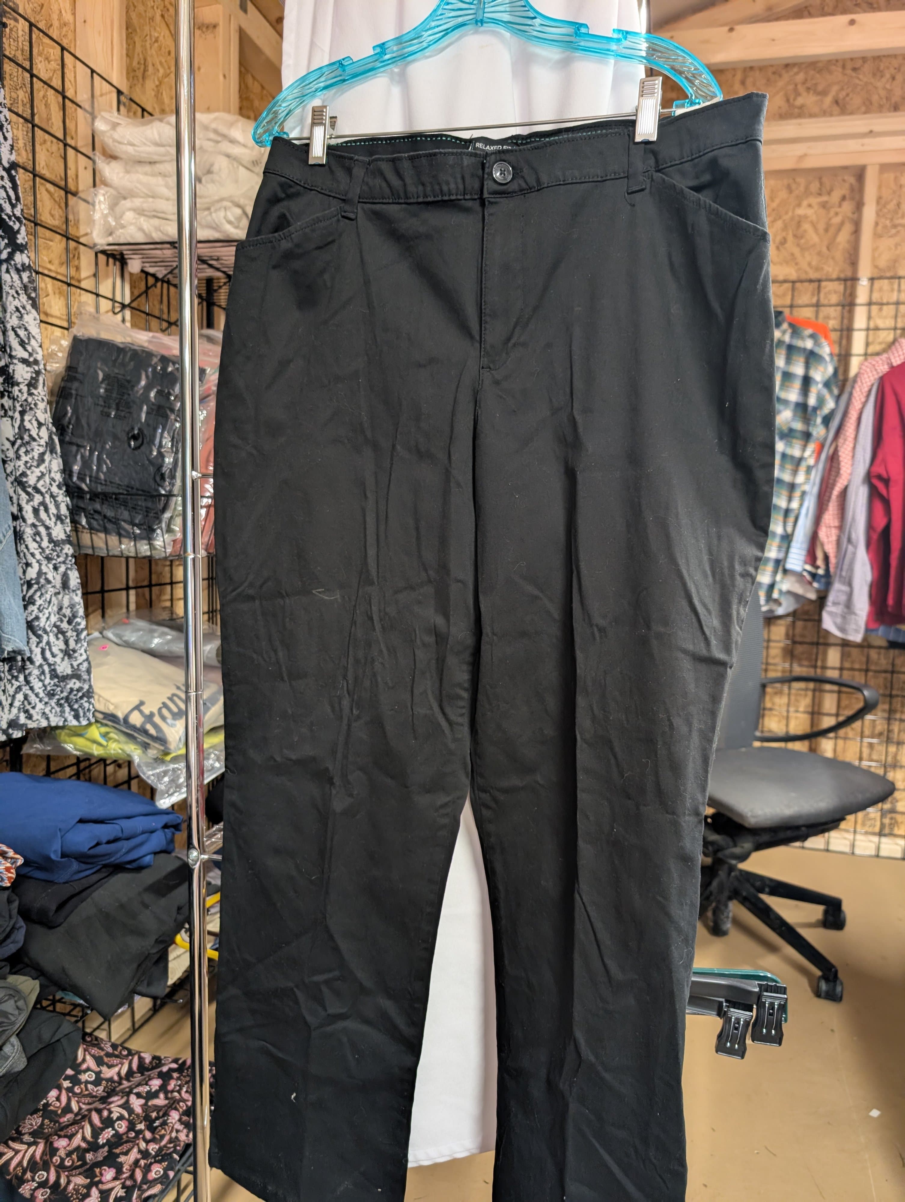 Lee Relaxed Fit Black Pants