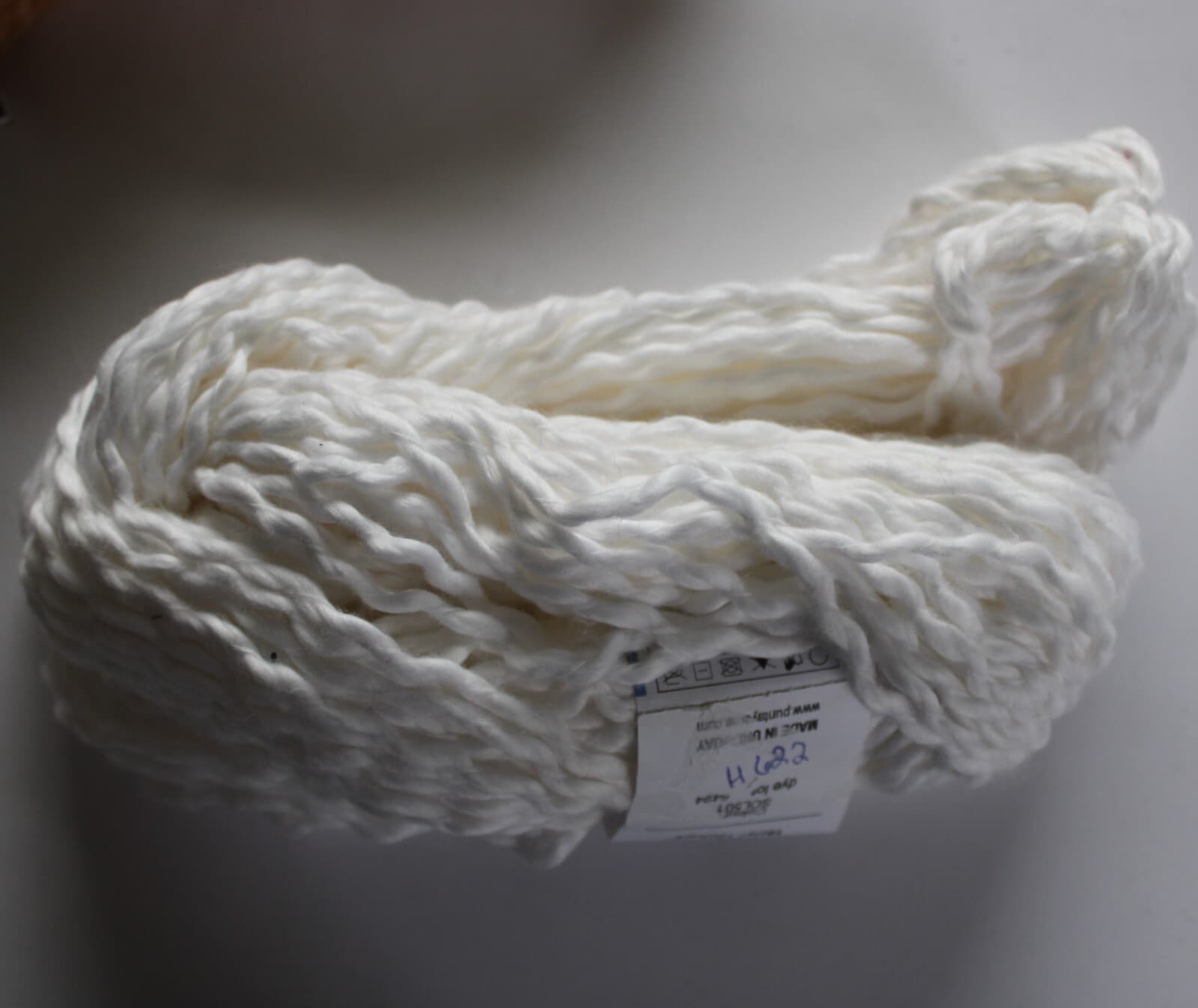 Punta Yarns Del Este South America Col CF1501 White 100% Cotton 50gr, 66yd