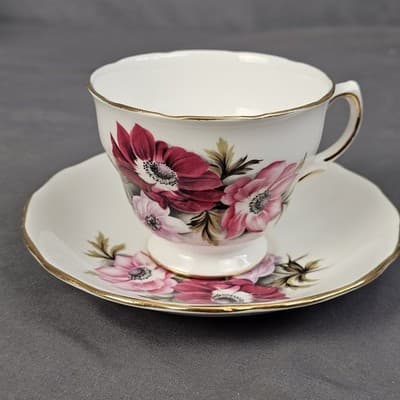 Vintage Royal Vale England Tea Cup & Saucer With Flowers Ridgeway Potteries LTD
