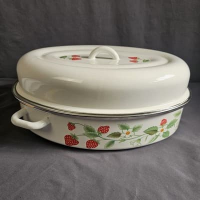 Vintage Strawberry Roasting Pan With Lid & Handles Rare Cook Ware Large 15"x 10"