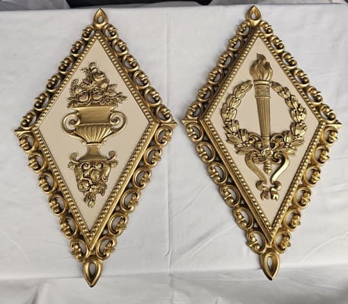 2 Homco Hanging Decor Plaques Gold Hollywood Regency Wall 1971 7225 7227 Vintage