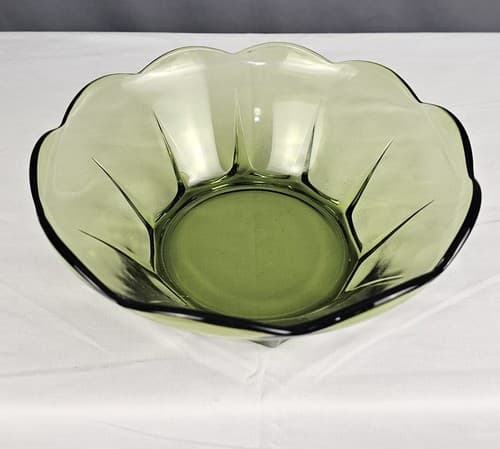 Vintage Anchor Hocking 8" Bowl Glass Scallop Rim Olive Green