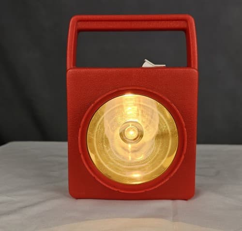 Vintage Retro 70's Red Plastic Radio Shack Square Flashlight Lantern WORKS