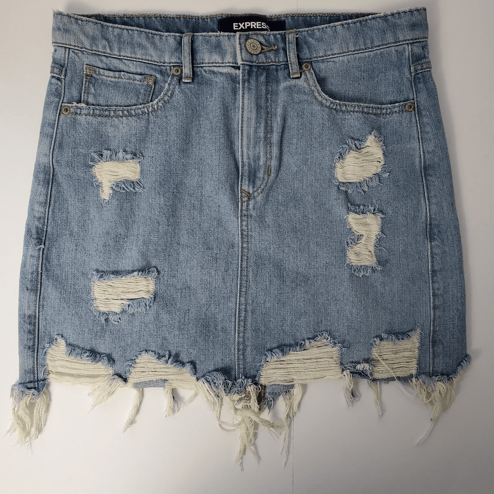 Express Womens Size 6 Denim Mini Skirt Frayed Pockets Distressed Length - 15"