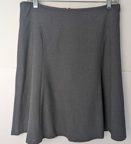 NWT Calvin Klein Women’s Size 8P Black Polyester Blend Knee Length Flaired Skirt