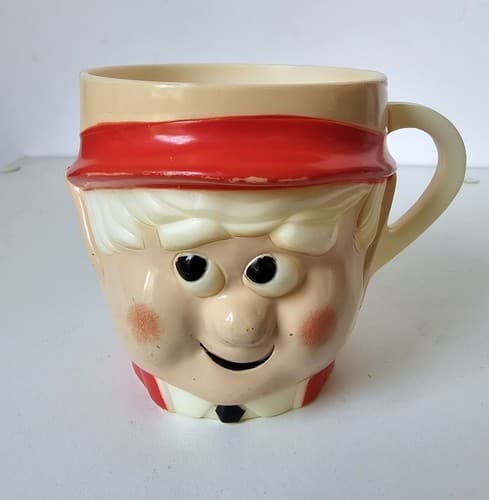 1972 Keebler Elf Plastic Mug Cup Vintage Ernie Keebler Character Kids Drinkware