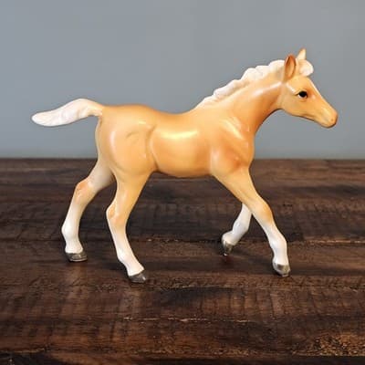 Vintage Lefton Palomino Foal Horse w White Socks 4.5 Tall Porcelain #2212