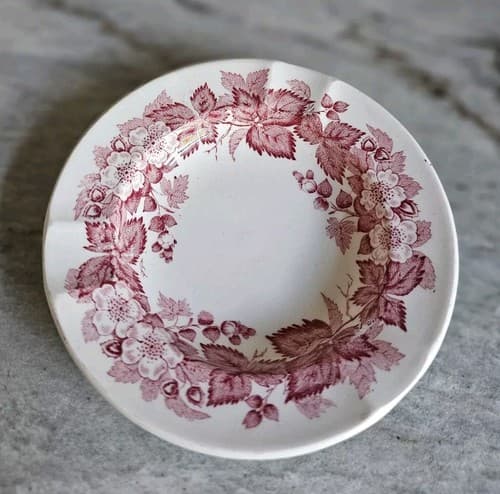 Wedgwood Pink Bramble Ashtray 4.25"