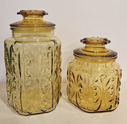 VTG LE Smith Glass Canister Set (2) Honey Amber Atterbury Scroll Pattern