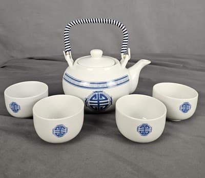 Antique Japanese Wicker Handle Blue & White Floral Teapot W/ 4 Cups Marked