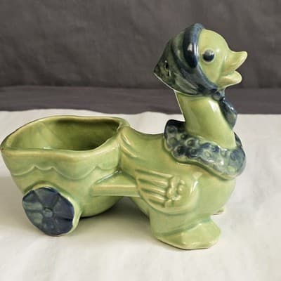 Vintage Shawnee - Green Duck Pulling Wagon Planter 752 - blue detail - USA