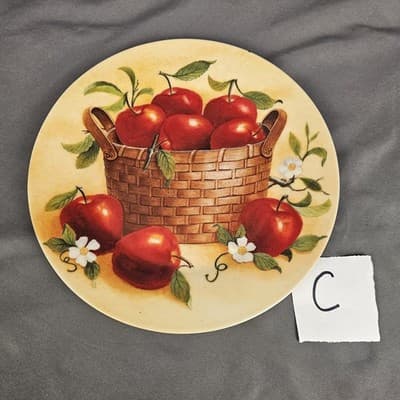 Decorative Apple in Basket Collector Plate 8.25" Diameter Beautiful