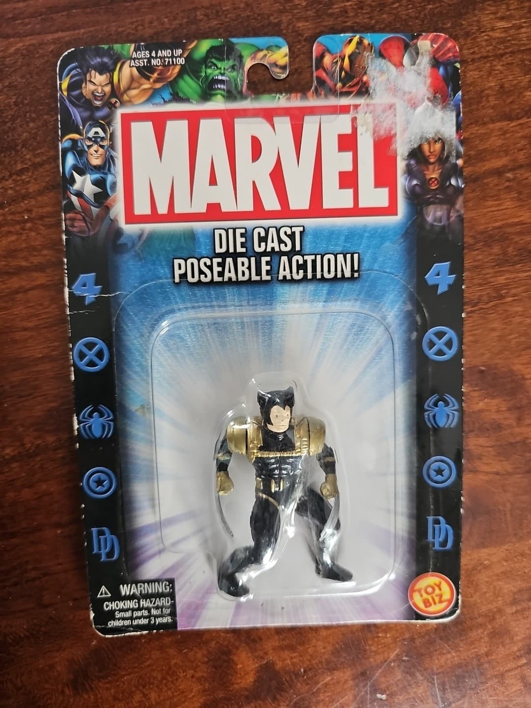 2002 New Marvel Die Cast Poseable Action! Secret Agent Wolverine