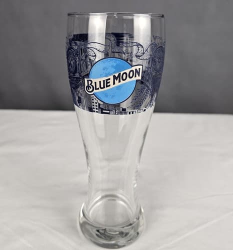 Blue Moon "City of Champions" Pilsner 20oz Tallboy Beer Glass 8.75” Tall