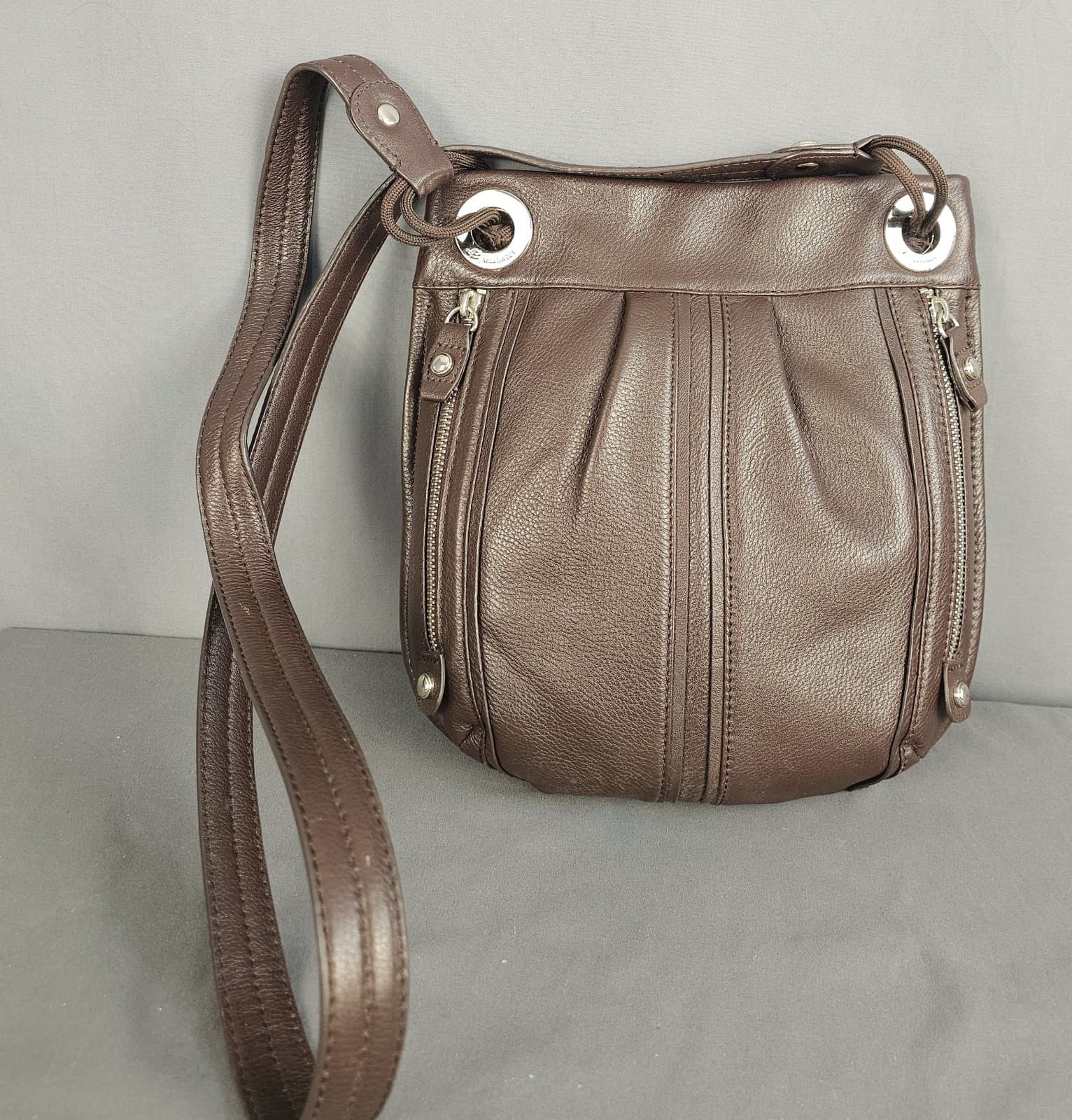 B. Makowsky Durango Soft Pebble Brown Leather Convertible Crossbody Shoulder Bag