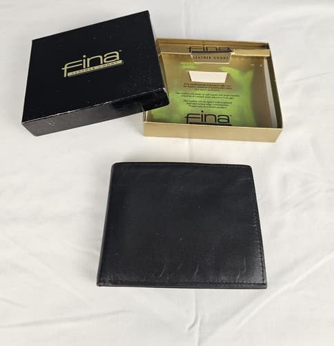 FINA Men's Black Top Quality Leather ID Wallet Bi-fold 1oz NIB Vintage