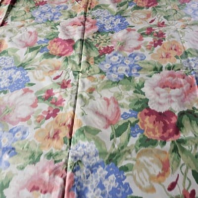 A Jay Yang Design Fabric JYD Muted Floral Print Vintage 78"x44"
