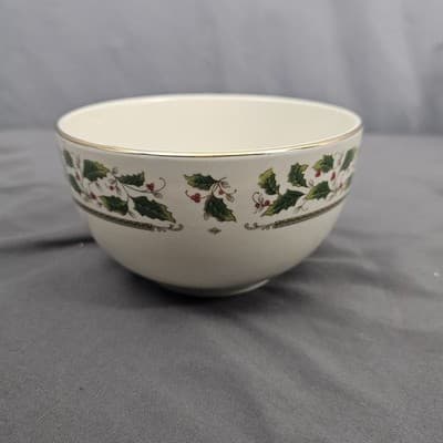 Home for the Holidays Holly Holiday Dinnerware Deep Bowls 5" Diameter