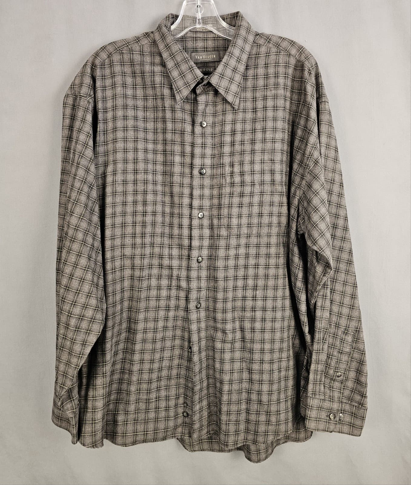 Van Heusen Mens Casual Shirt, XL 17 17.5" , Sq pattern L Sleeve Gray