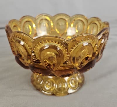 Vintage L E Smith Amber Glass Moon & Stars Footed Candy Dish w/Scallop Edge