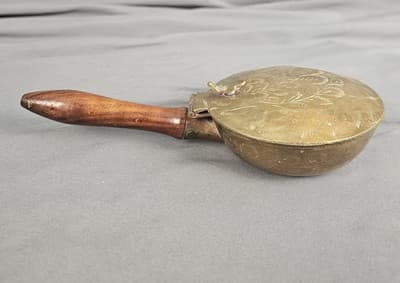 Brass Silent Butler Ash Pan Hinged Lid Crumb Catcher Sand Dollar Embossed India