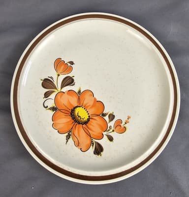 Vintage 70s Valencia Stoneware 7.75" Salad Plates Orange Floral Japan