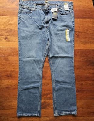 Lee Men's Regular Fit Bootcut Jeans Blue NEW 42 x 32 Zip/Button Closure 5-Pocket