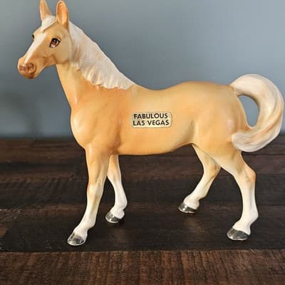 Vintage Palomino Horse Figurine Fabulous Las Vegas #A455 Porcelain Souvenir