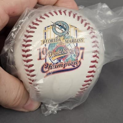 1997 Florida Marlins Baseball Ball World Series Champions Collectible