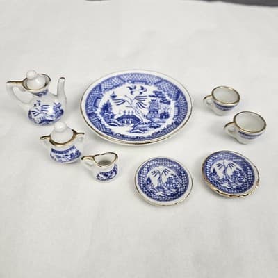 Vintage Miniature Blue Willow Blue White Ceramic Tea Set Taiwan Vtg Tiny Small