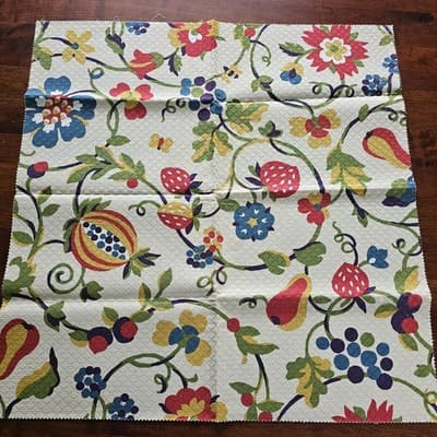 Vintage Retro Fabric 5 pieces each 26"x25.5" Floral The look of Stitching