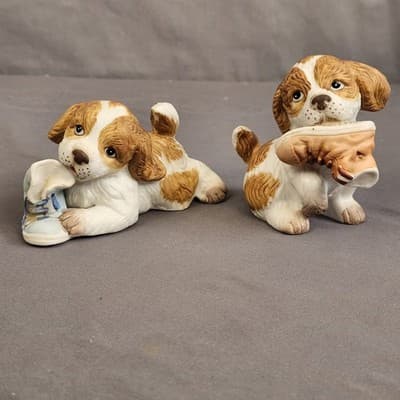 Vintage Homco Set Of 2 Puppy Dog Figurines Chewing On Sneakers #1405 White Brown