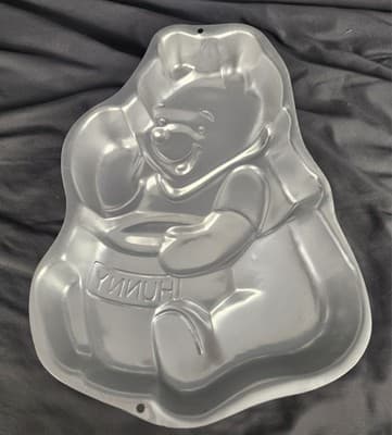 Wilton Disney Winnie the Pooh Cake Pan Bakeware Retired 1995 Vintage 2105-3000