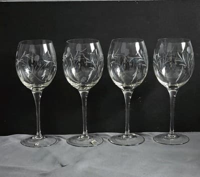 Vintage Bulgaria Hand Cut Crystal Wine Glasses Floral Set 4 Excellent 9" Tall