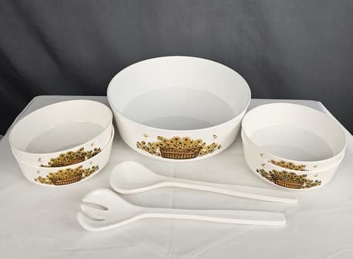 Vintage Sterilite 7 Piece Matching 4 Salad Bowls Set Daisies In Basket