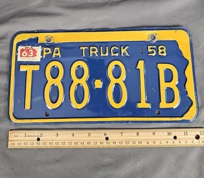 Vintage Pennsylvania 58 Truck License Plate PA T88-81B Expired