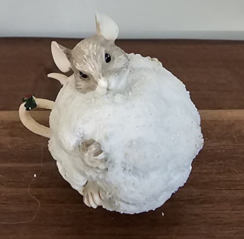 Mice Silvestri Snowball Mouse Christmas Figurine 1994 2 1/2 Inches Tall