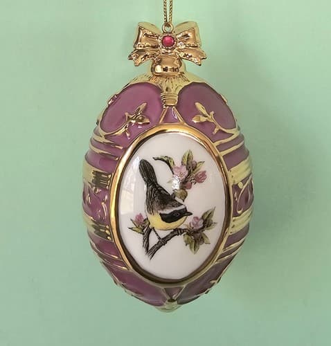 Danbury Mint Yellow Warbler Christmas Ornament Birds of Splendor Egg 3.5"