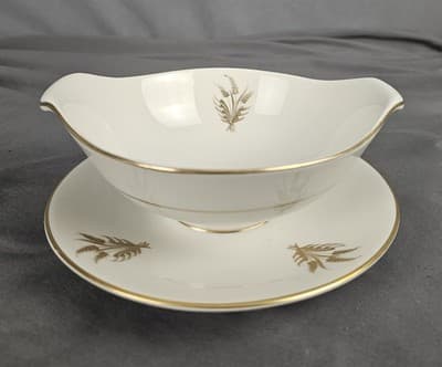 Royal Jackson Parisienne Deauville Gravy Sauce Boat w/Attached Underplate