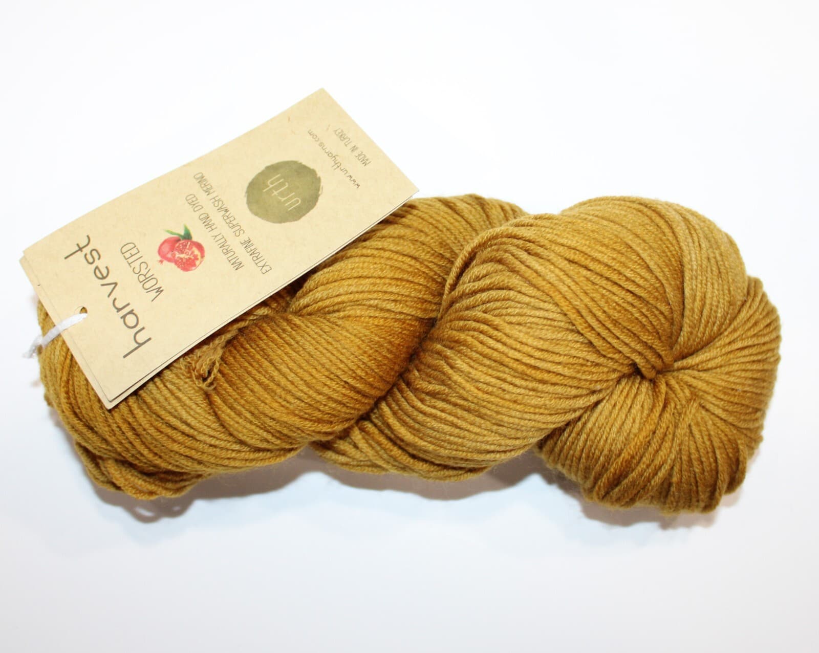 Urth Harvest Worsted Yarn 100% Extrafine Superwash Merino Pomgranite