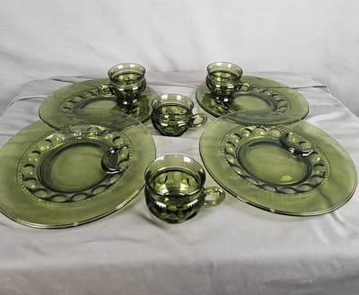 Indiana Glass Thumbprint Luncheon Snack Plate Mug Set For 4~Olive Avocado Green