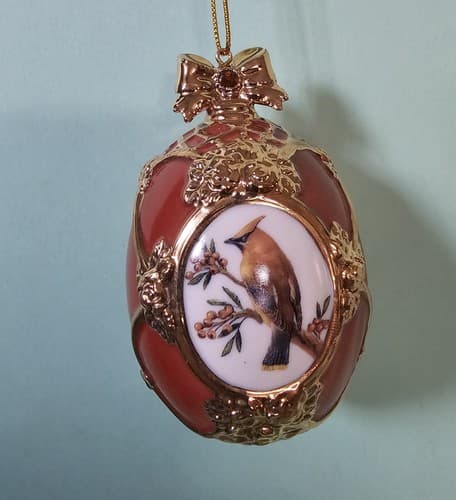 Danbury Mint Cedar Waxwing Christmas Ornament Birds of Splendor Egg 3.5"