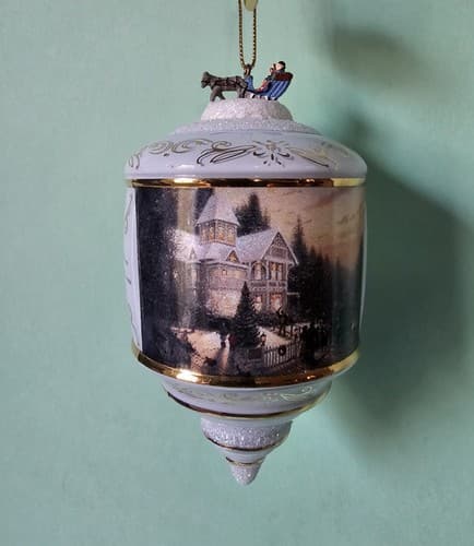 2001 Bradford Editions Thomas Kinkade Ornament EUC Victorian Christmas Glass