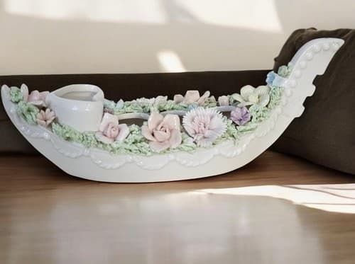 Ardelt Porcelain Flower Gondora Lipstick Holder Candle holder Fine Quality
