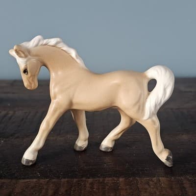 Pale Prancing Palomino Horse Pony Figurine Victoria Ceramics 3" Tall