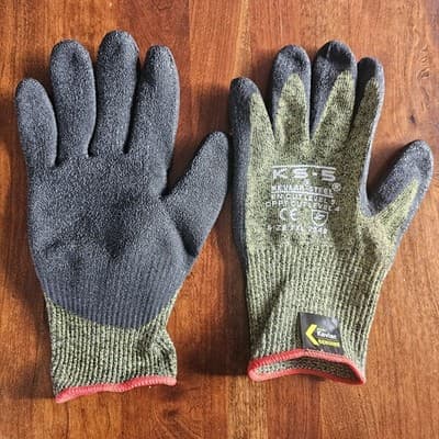 MCR Safety Cut Pro Gloves XXL 9389 KS-5 Latex Coated Palm and Fingertips NEW