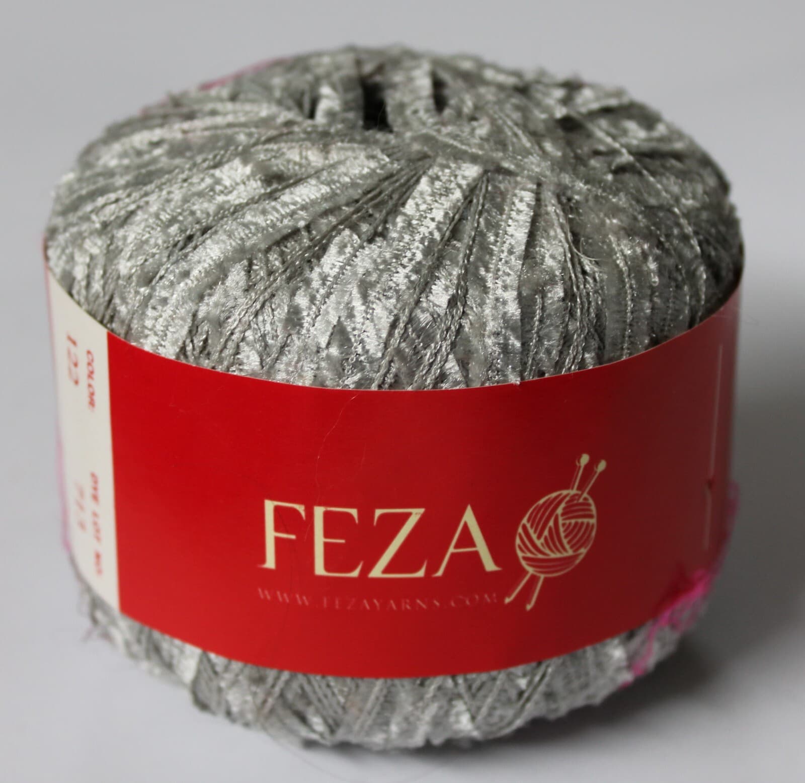 Feza Tokyo Metalic, Yarn 80% Polyester 20% Meta 50gr. 122 Gray